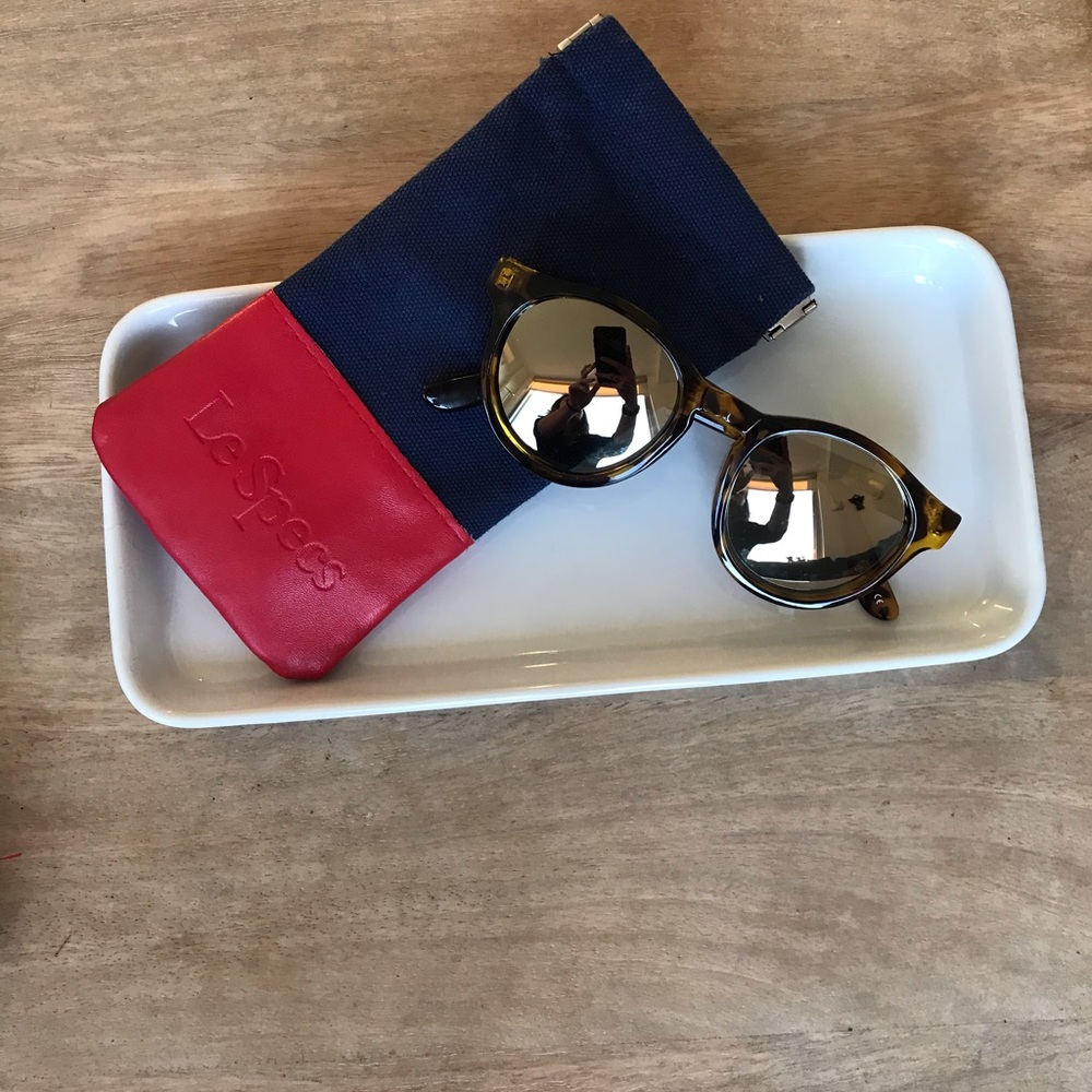 Le Specs Hey Macarena Sunglasses (tortoise)